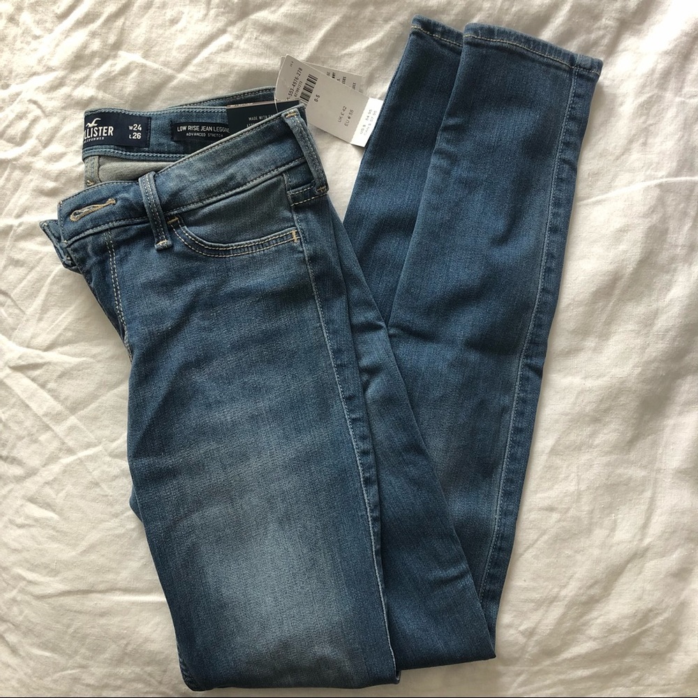 Hollister jeggings size 24